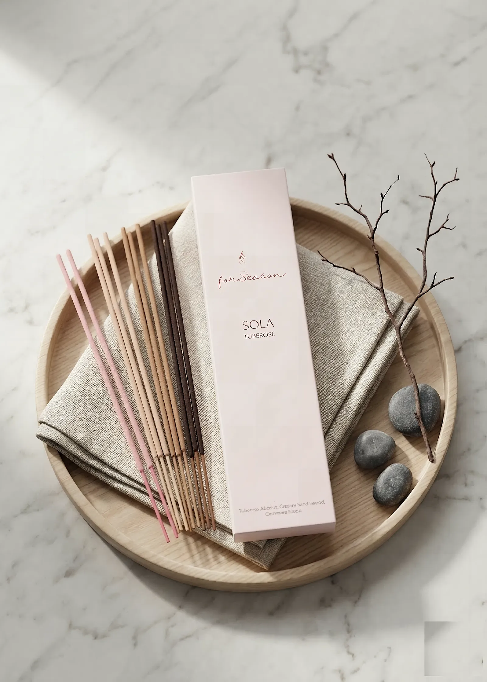 SOLA — Tuberose scented candle