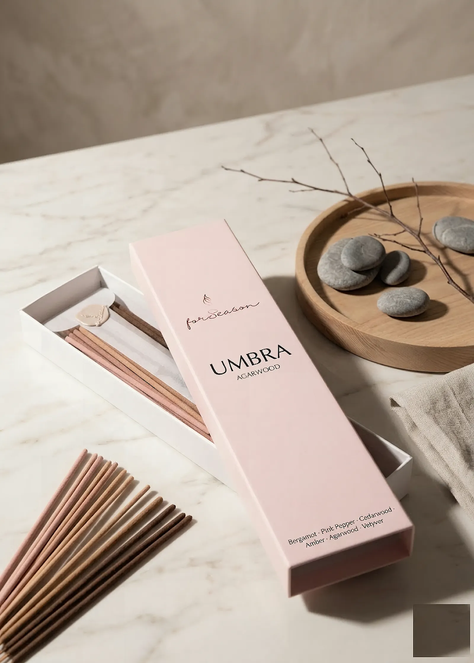 UMBRA wax close-up